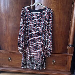Laundry By Shelli Segal Split Sleeve Stretch Jersey Dress. Lined inside.